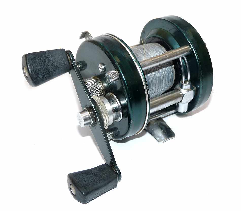 Abu Ambassadeur 5000D green Swedish vintage fishing reel