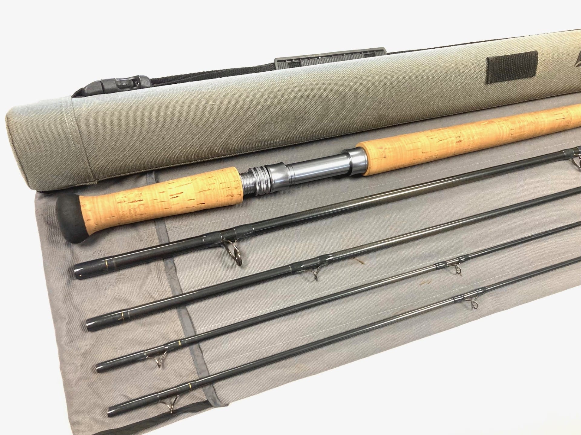 Loop Classic Grey Line 14' 4 Piece Salmon Fly Rod Line #9 Fine Condition